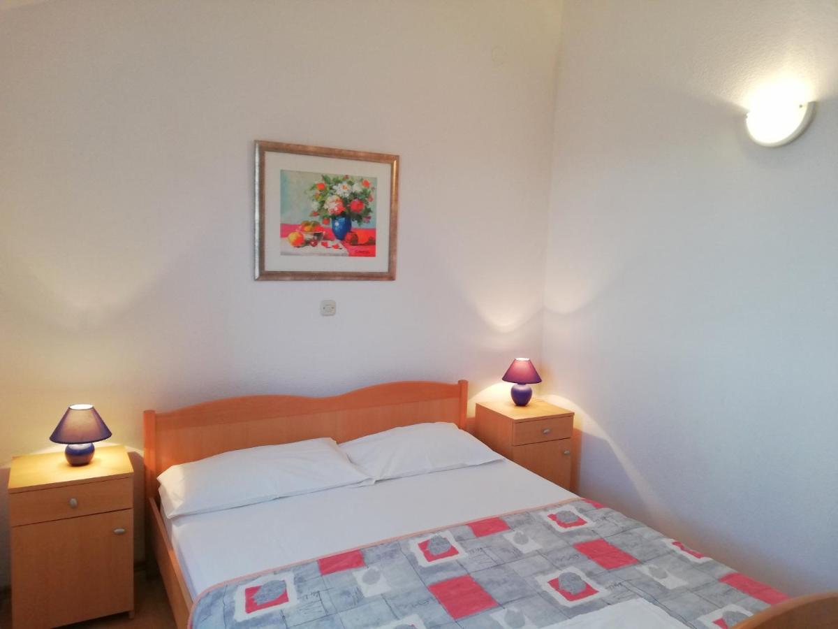 Apartments Roko Lalin Pakoštane Екстериор снимка