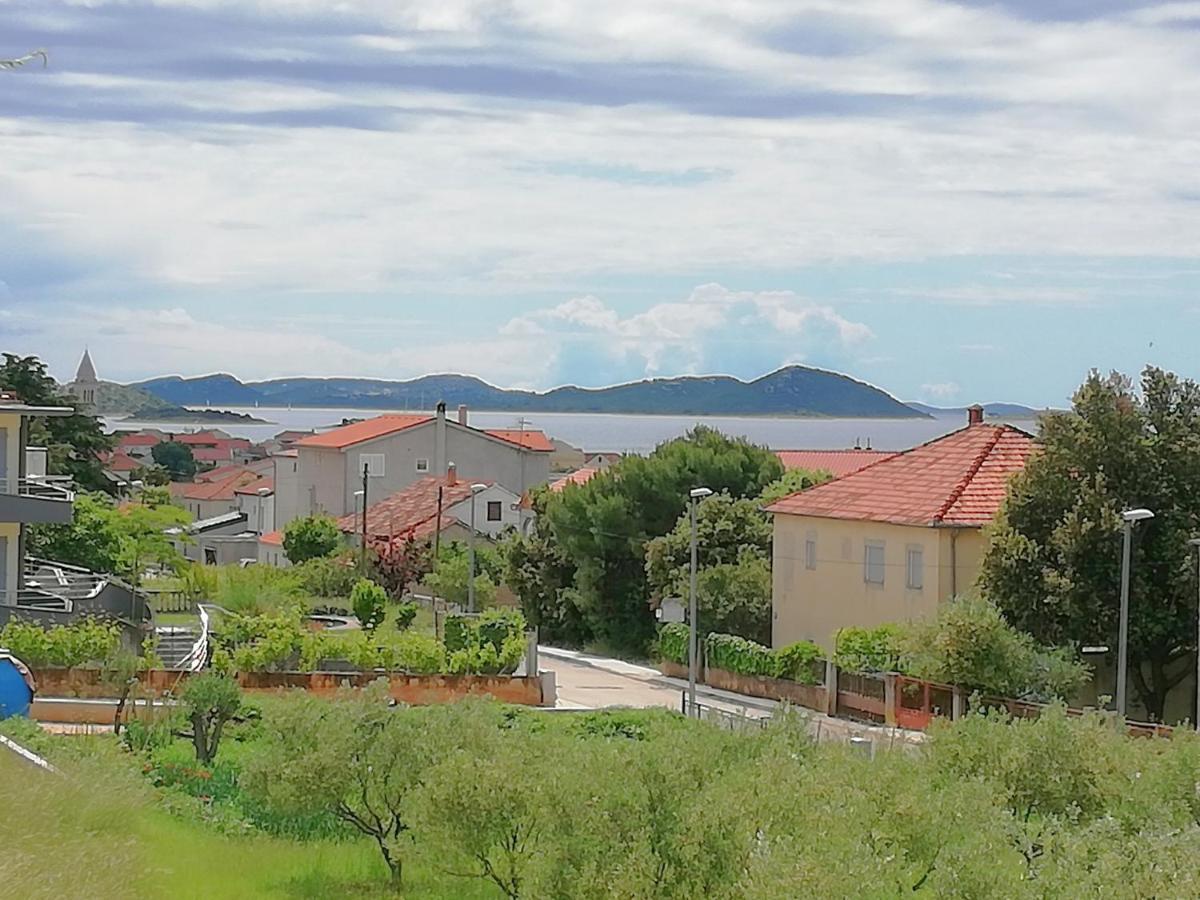Apartments Roko Lalin Pakoštane Екстериор снимка